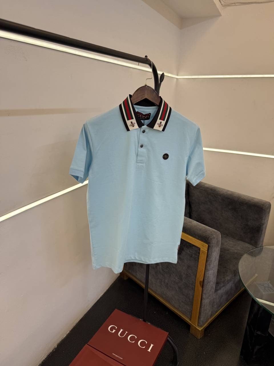 Gucci Imported box pack polo tshirt sky video