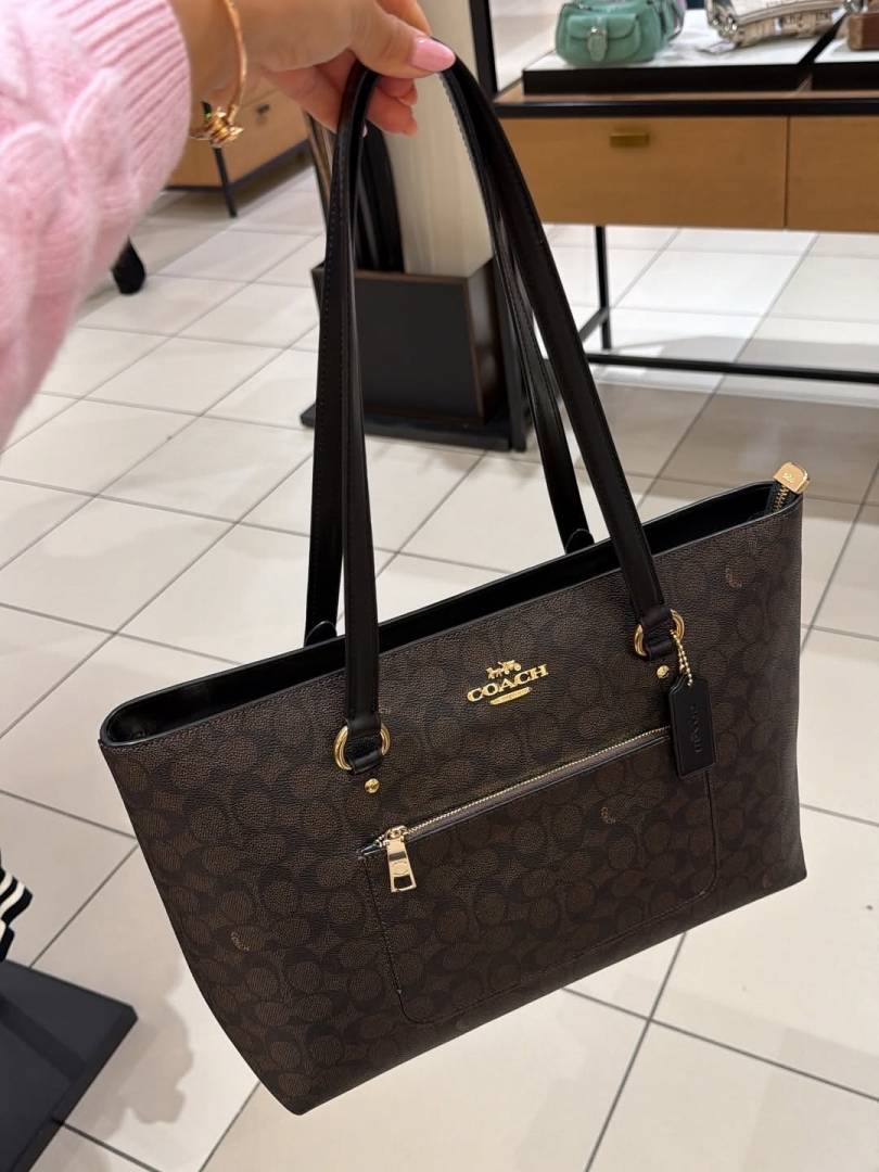Coacch Station Tote Premium Quality With Original DustCover & Tags