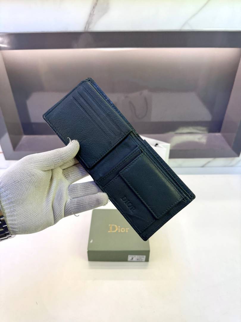 Di_o Green Premium Quality Wallet Fa 1111
