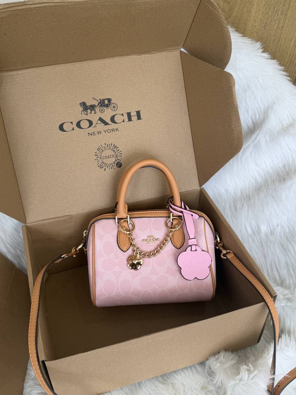 Coacch CB NWT Mini Rowan Pink Edition Crossbody With OriginalBox CarryBag & DustCover