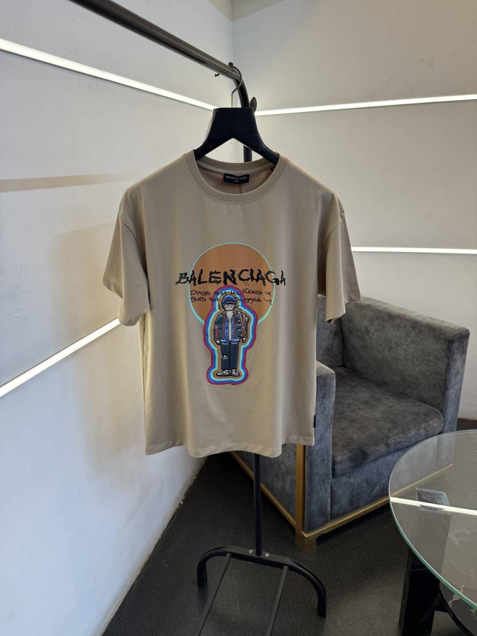 Balenciagahpatch man logo with premium printing oversize drop shoulder tshirt beige sale