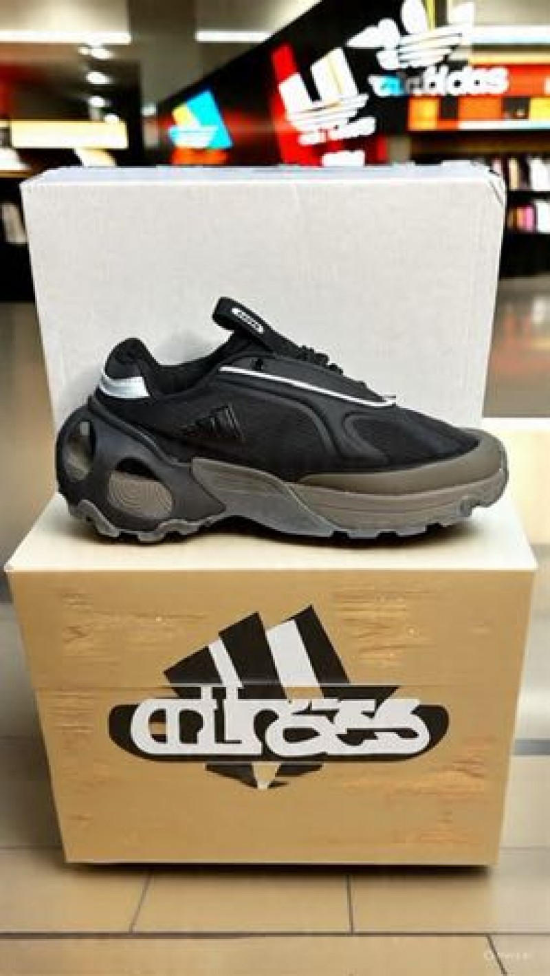 ADIDDAS WONDER RUNNER MULTI 2025