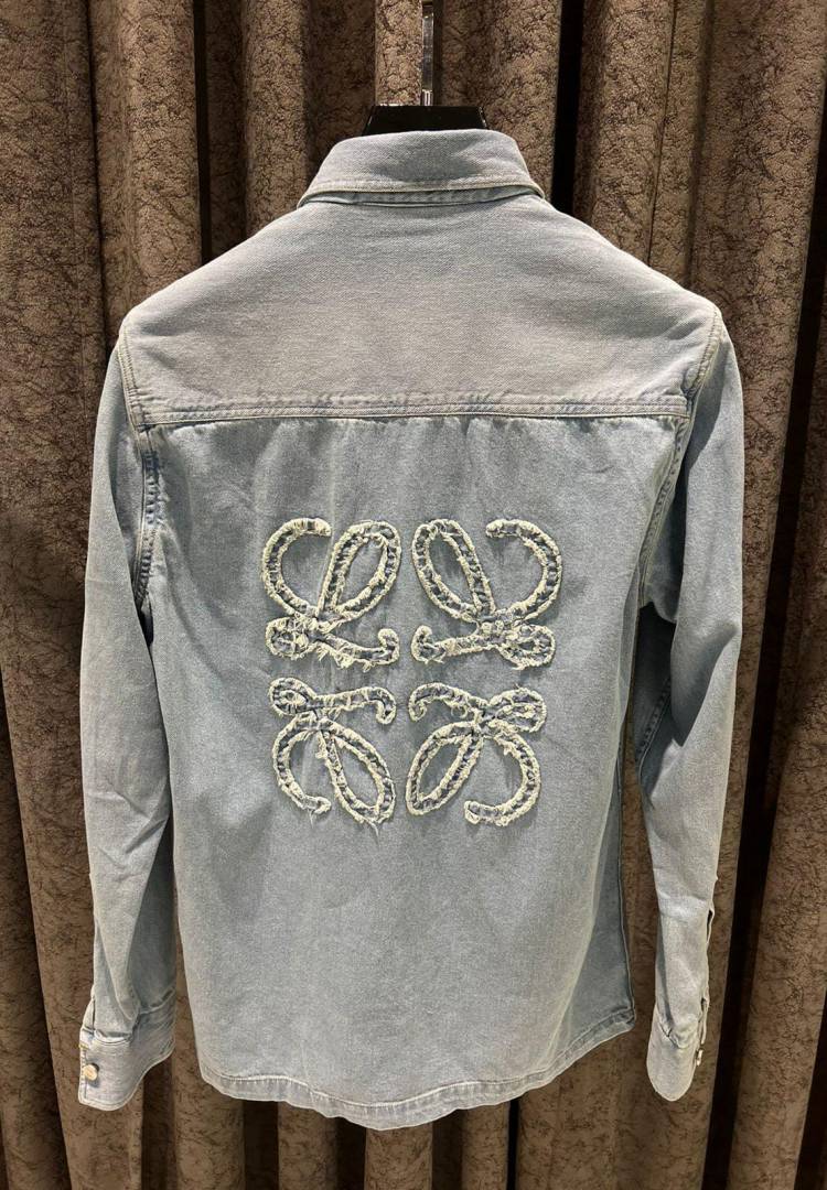 Loewe IMPORTED STORE ARTICLE DENIM SHIRT video