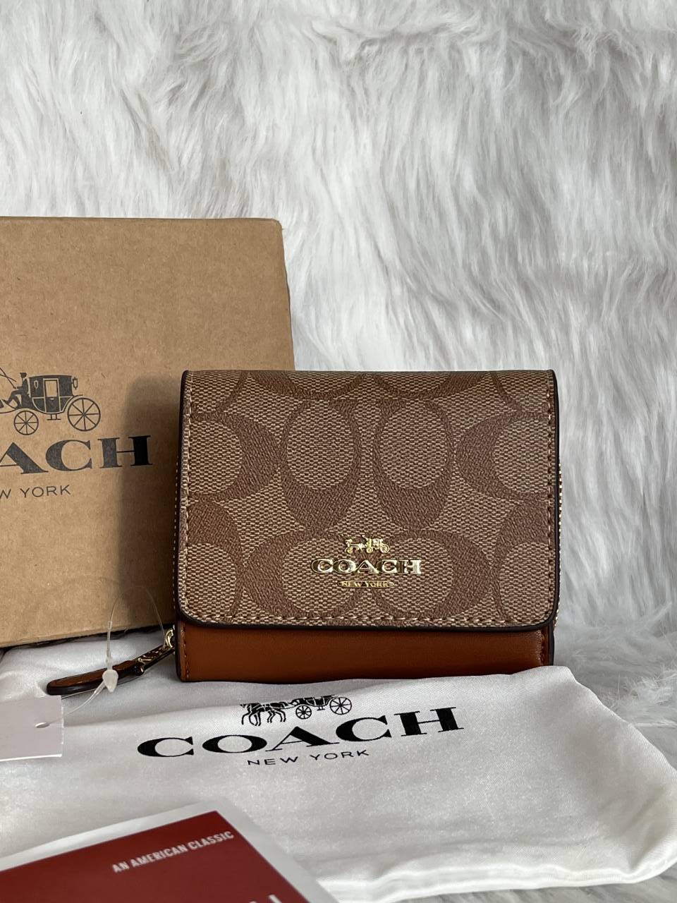 Coatch_1-6_Premium_3-Fold_Wallet_With_OriginalBox_DustCover_Highend_Coded