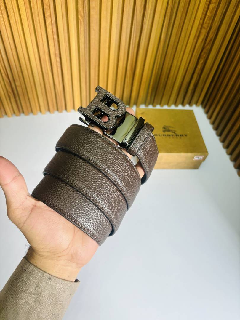 23 BURBERY PREMIUM QUALITY AUTOMATIC LOCK BELT