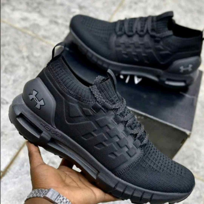 Under Armorr Hovr Phantom 2 All Black 866