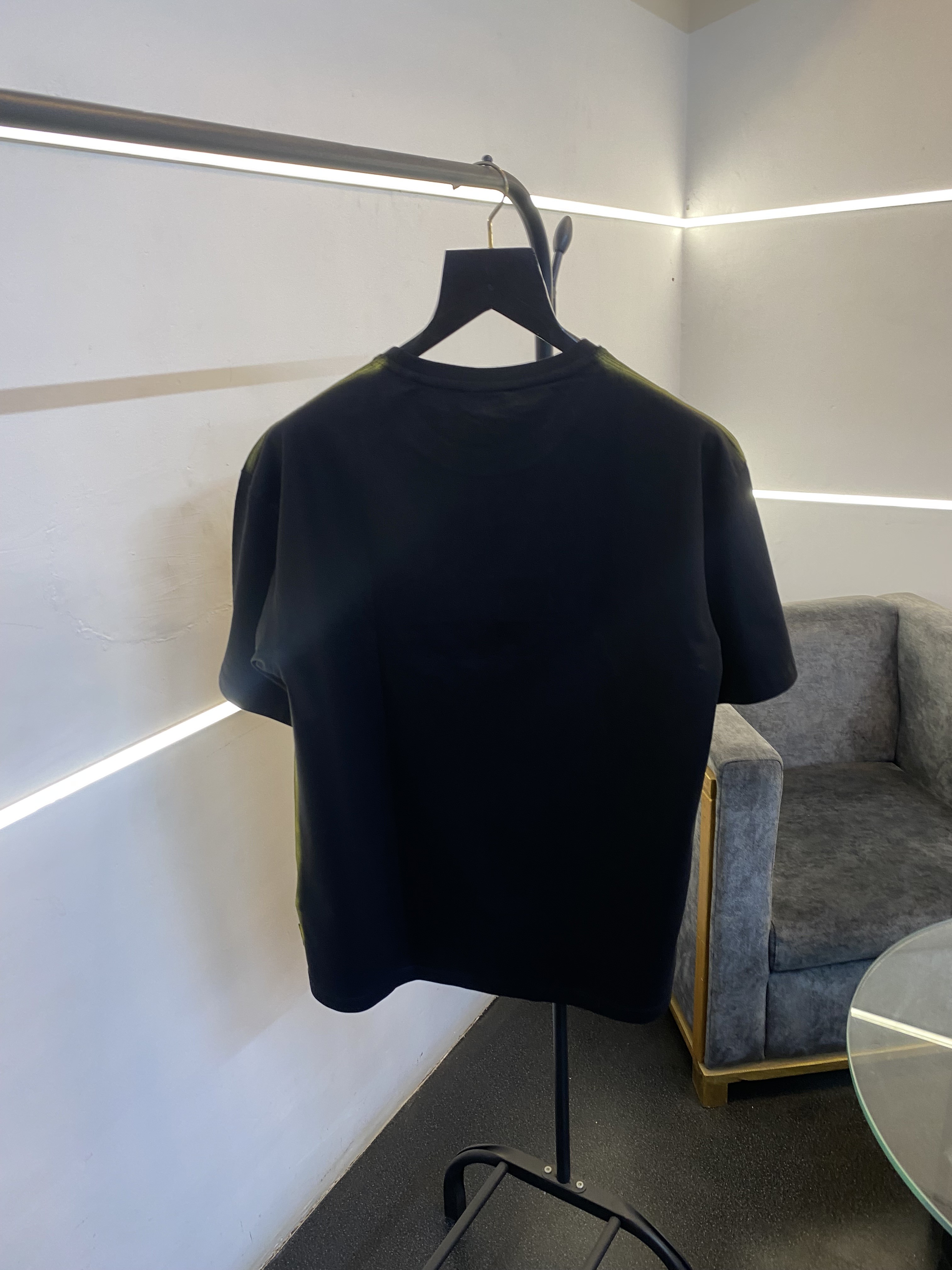 Balenciag a over size spray print with embroidery logo imported tshirt black