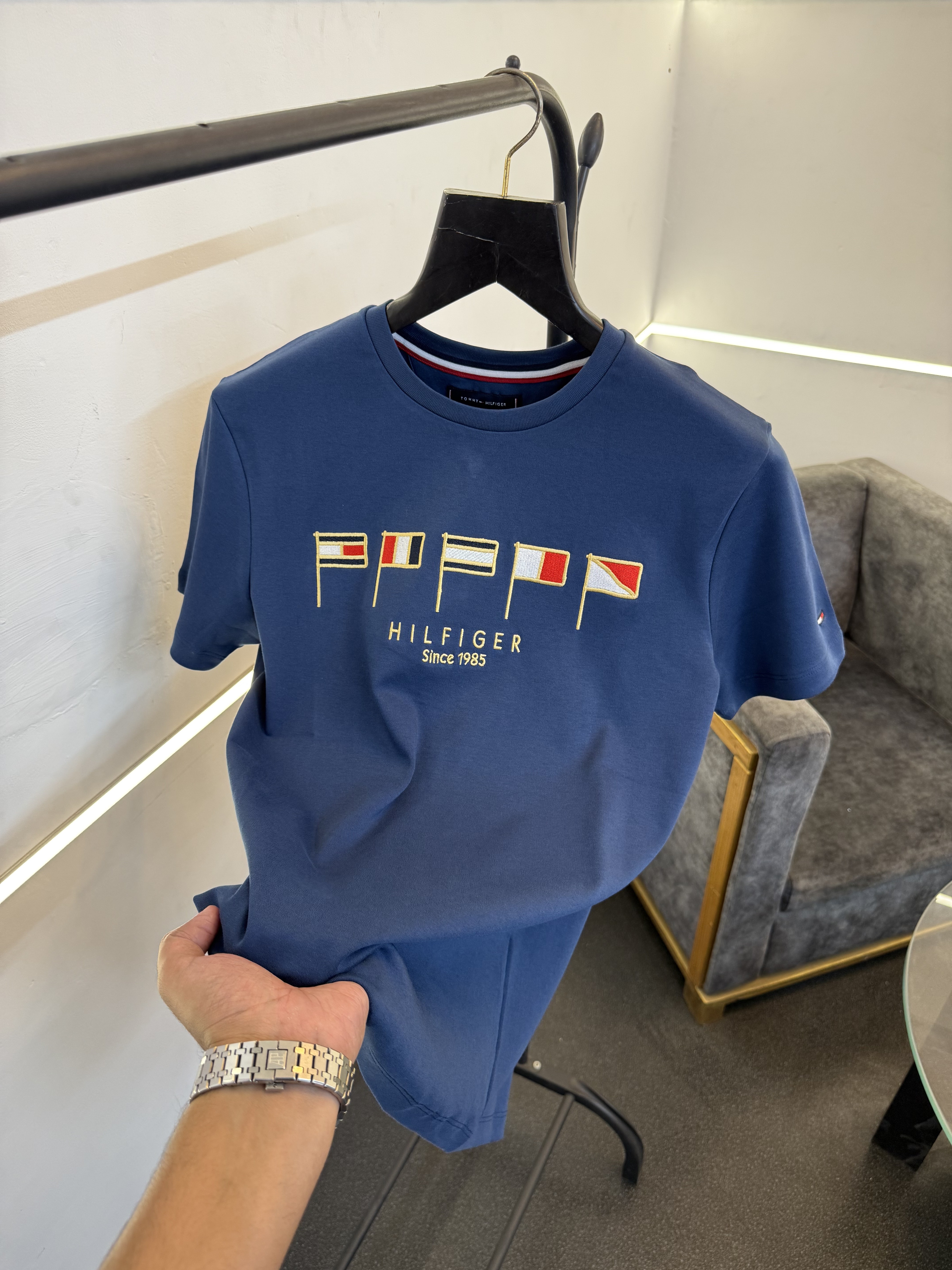 Tommy hilfigar round neck imported tshirt petrol blue sale