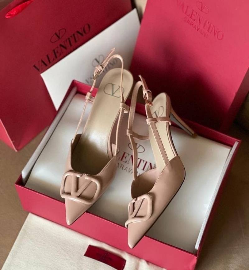 Valentyno_BabyPink_Patent_Leather_Slingback_Heels_With_OriginalBox_CarryBag
