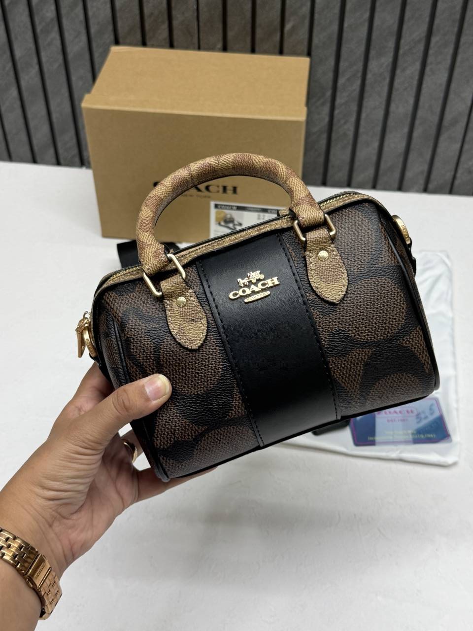 Coacch Rowan Mini Coffee-Ap-Black With OriginalBox DustCover