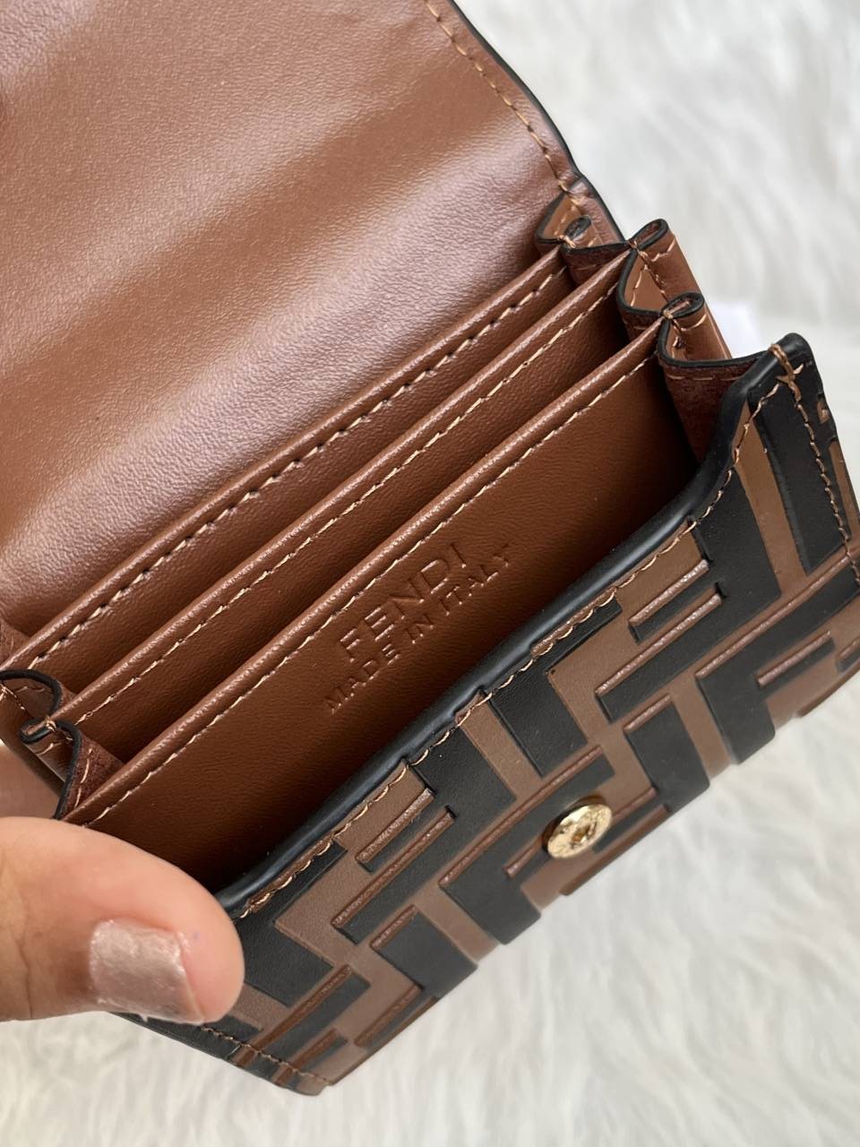 Fendy_F1_Woman_Wallet_With_OriginalBox_DustCover_Brandcard