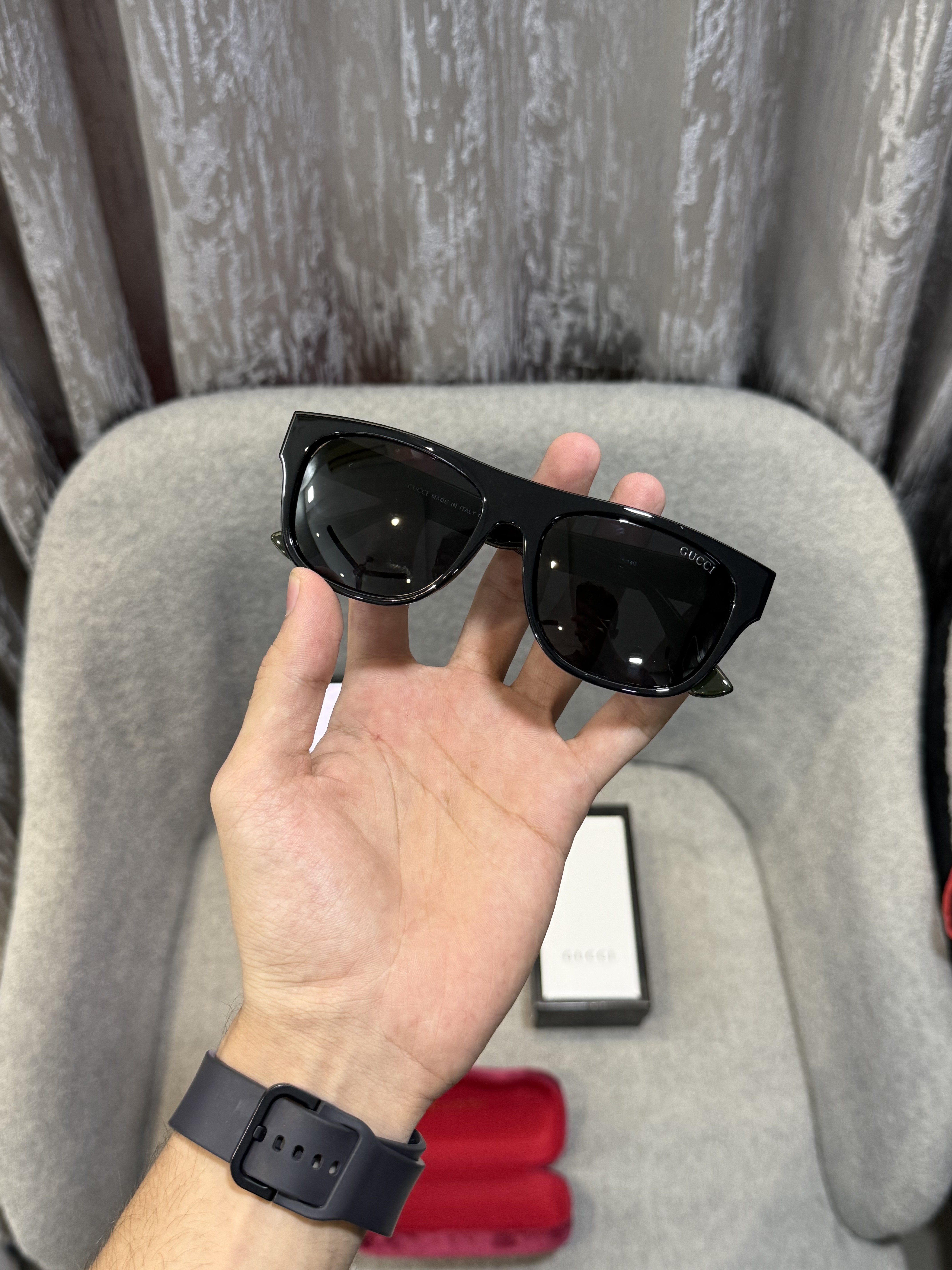 Guchi Model 2222 Premium sunglass