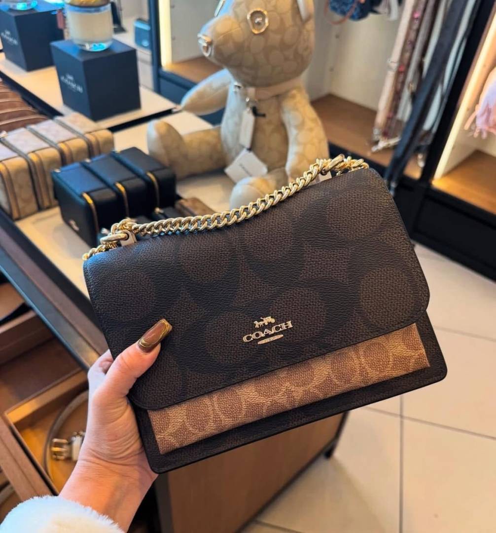 Coacch Klare Highend ShoulderBag With OriginalBox & DusTCover Metal Tag