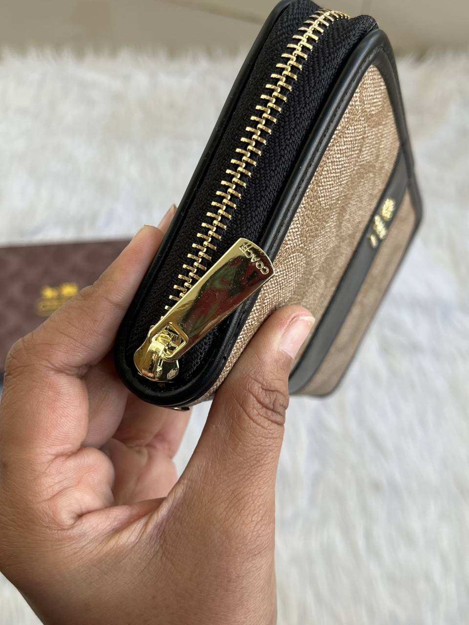 Coacch 127 Ap Blk Long Zippy Wallet With OriginalBox