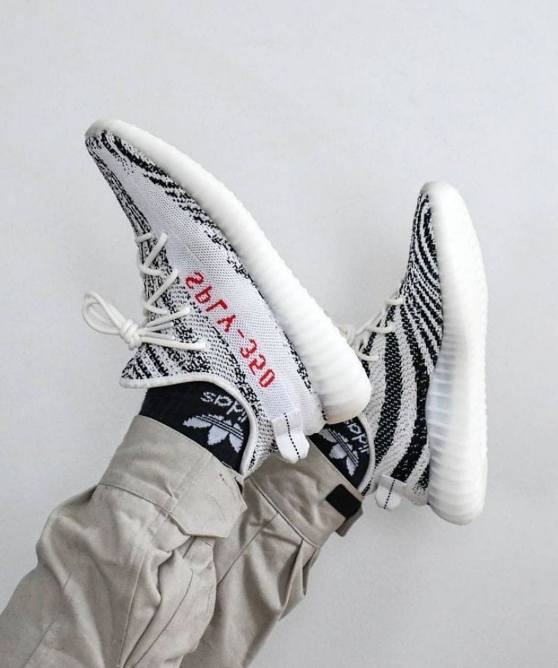 .Adiddass Yeezy 350 v2 Zebra Semi UA With Full Accessories