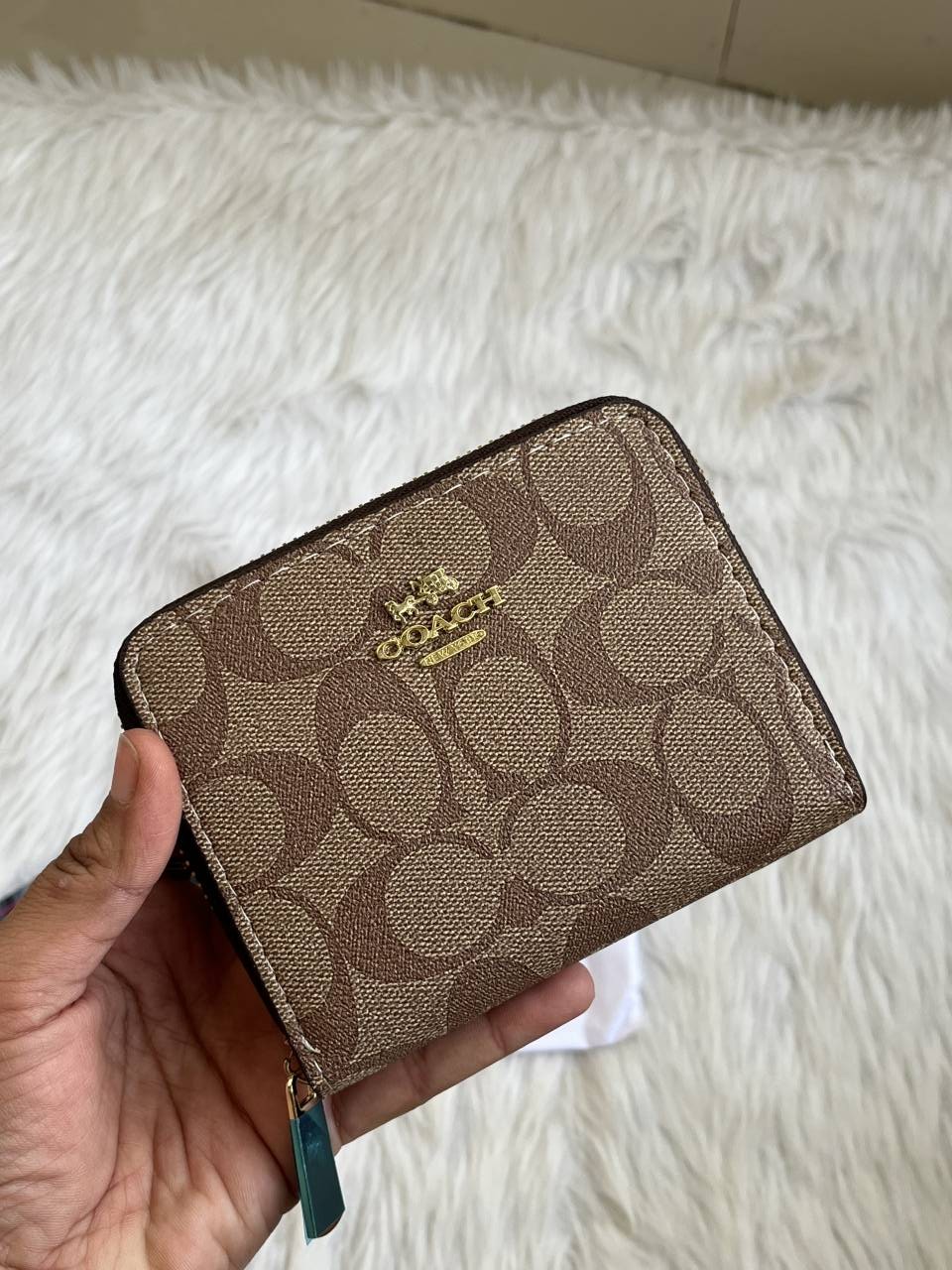 Coacch_115_BR_Zippy_Wallet_With_OriginalBox_DustCover_Premium