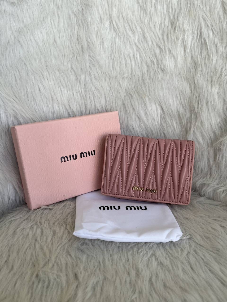 Miu Miu Matelasse Pink Leather Wallet With Original Box & Dust Cover Packaging