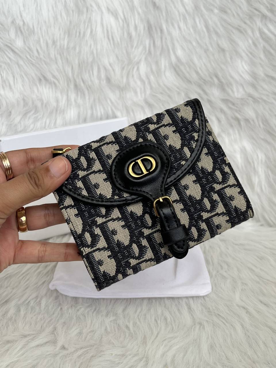 Diyor_D2_Montaigne_Premium_Highend_TwoFold_Wallet_With_OriginalBox_DustCover