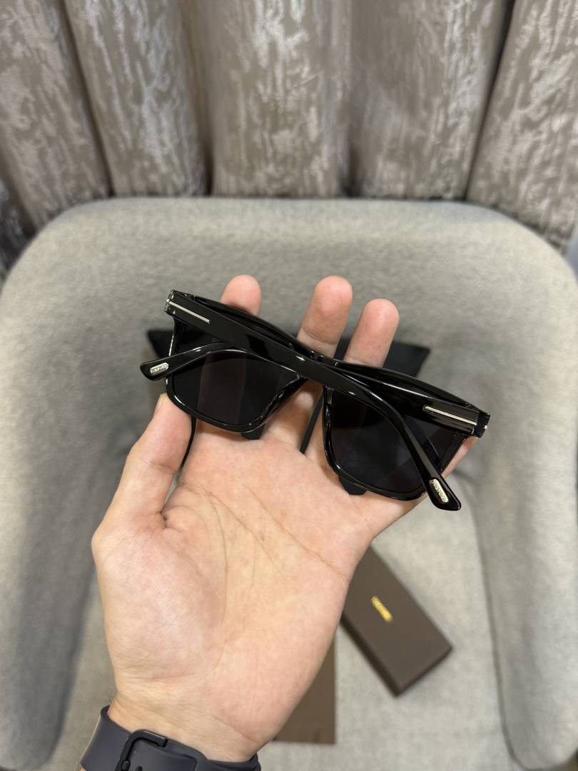 Tom forr Glossy Model 395 Premium sunglass