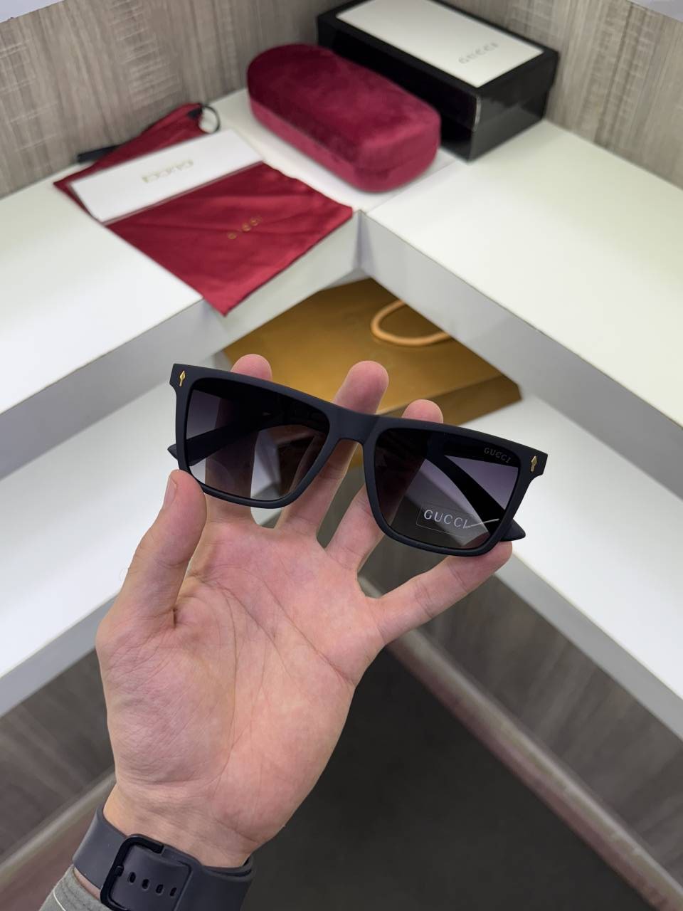 Guchi 69013 Premium sunglass (Matt Black)