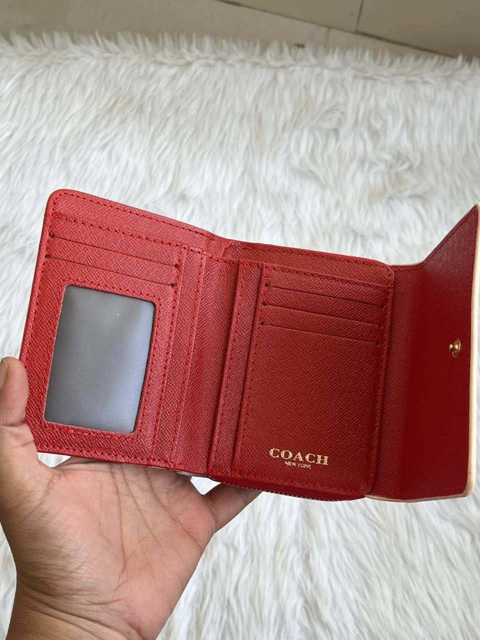Coacch_116_Pink_Trifold_Wallet_With_OriginalBox_DustCover_Premium
