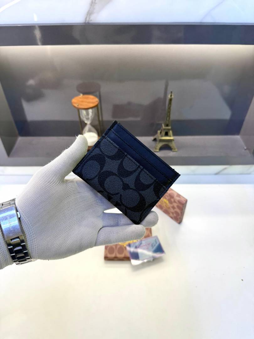 Coatch Full Black Card Holder Fa 512