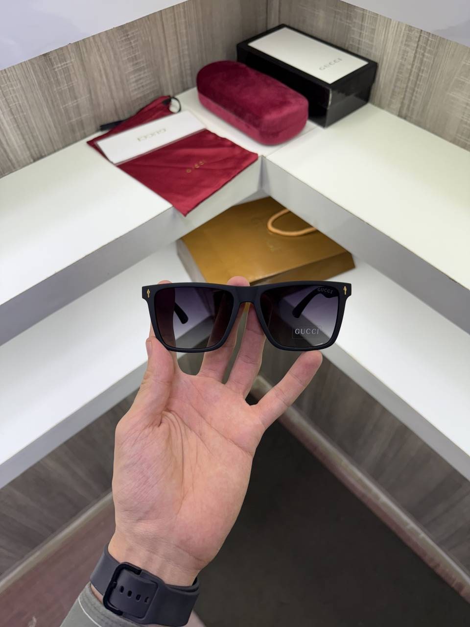 Guchi 69013 Premium sunglass (Matt Black)