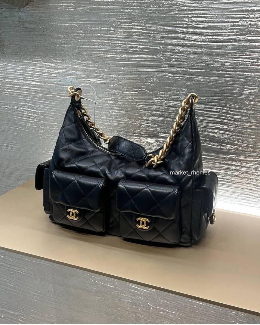 Chennel_CB_Cargo_Shoulder_Hobo_Leather_Black_With_DustCover_CarryBag