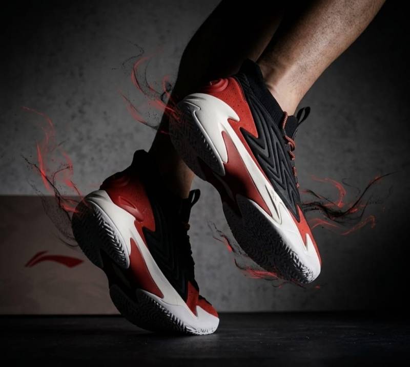 UNDER ARMOUUR CURRY 11 WHITE RED