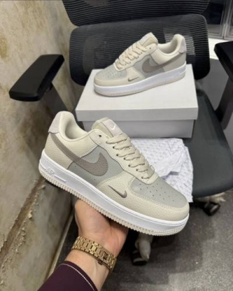 Nike Airforce 1 Orewood Moon video