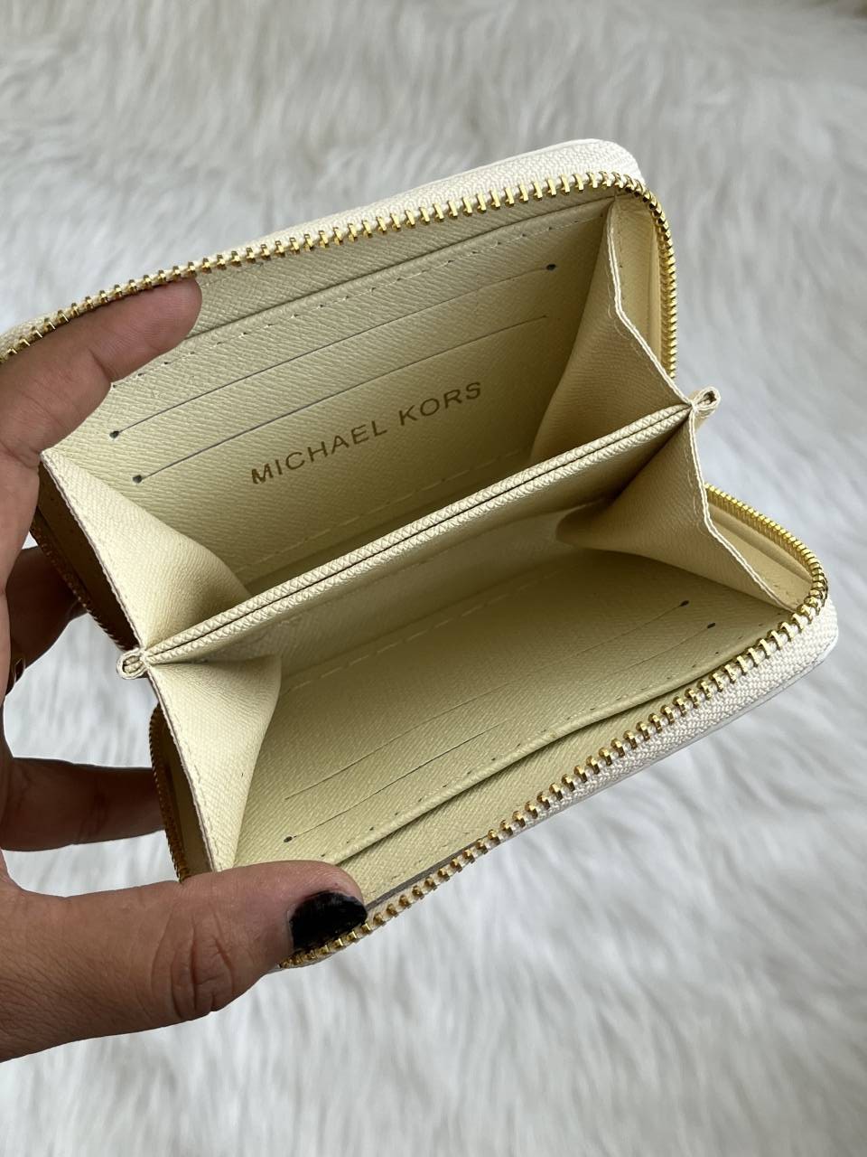 Guchi_109_GG_Marmont_Wallet_With_Box