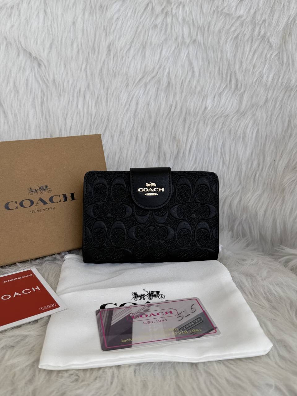 Coacchh A1 Corner Zip Signature Wallet With Original Box DustCover Tags Card Highend Quality