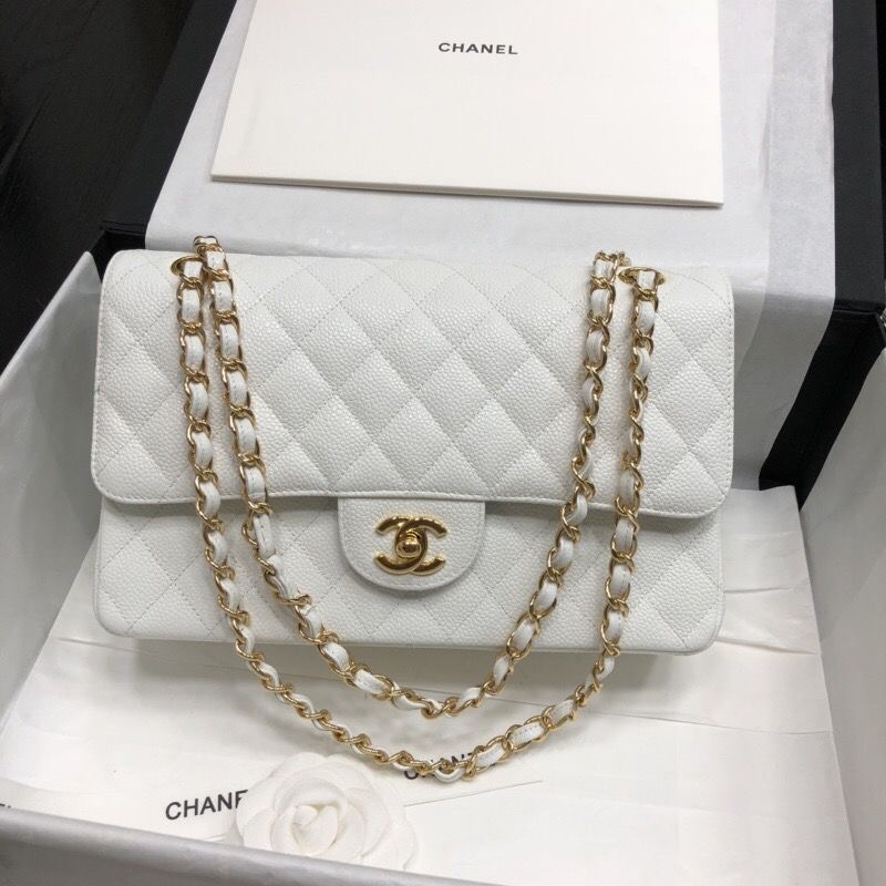 Chennel_Jumbo_Classic_Flap_White_With_OriginalBox