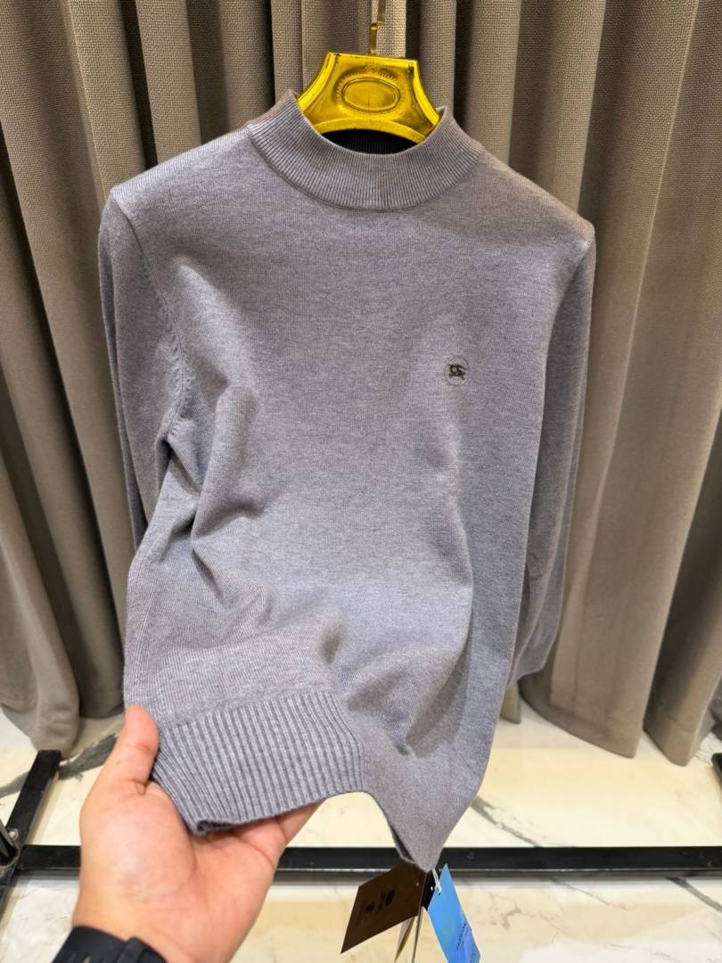 Burbery Chest Logo Sweatshirt Grey