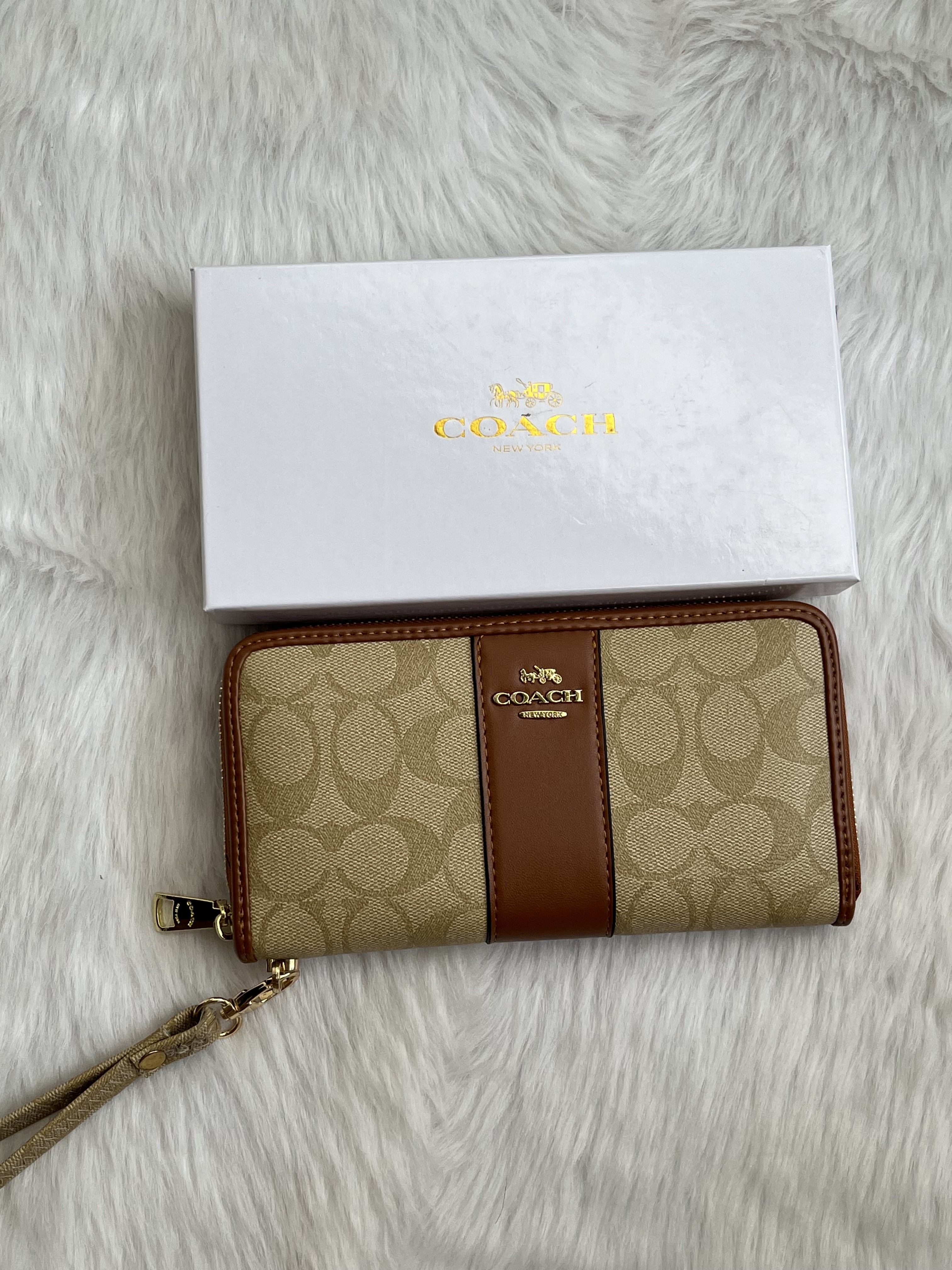 Coatch_82_Earth_Yellow_Zippy_Wallet_With_Original_Box