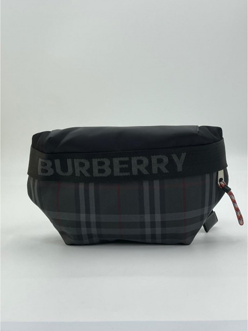 Burbery_B_Black_Check_Print_Waist_BeltBag_With_DustCover