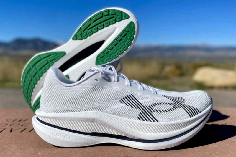 Underr Armour Velociti Elite 3 White 2626