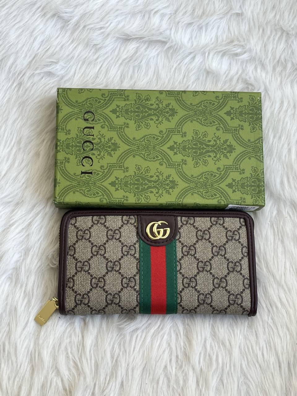 Guchi_129_Zippy_Wallet_With_OriginalBox