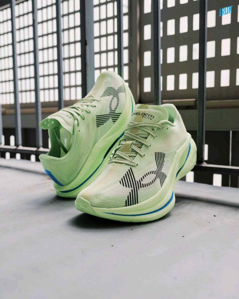 Underr Armour Velociti Elite 3 Lime Green 2625