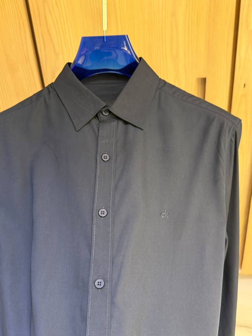 Calvi-xn Klein IMPORTED STORE ARTICLE SHIRT