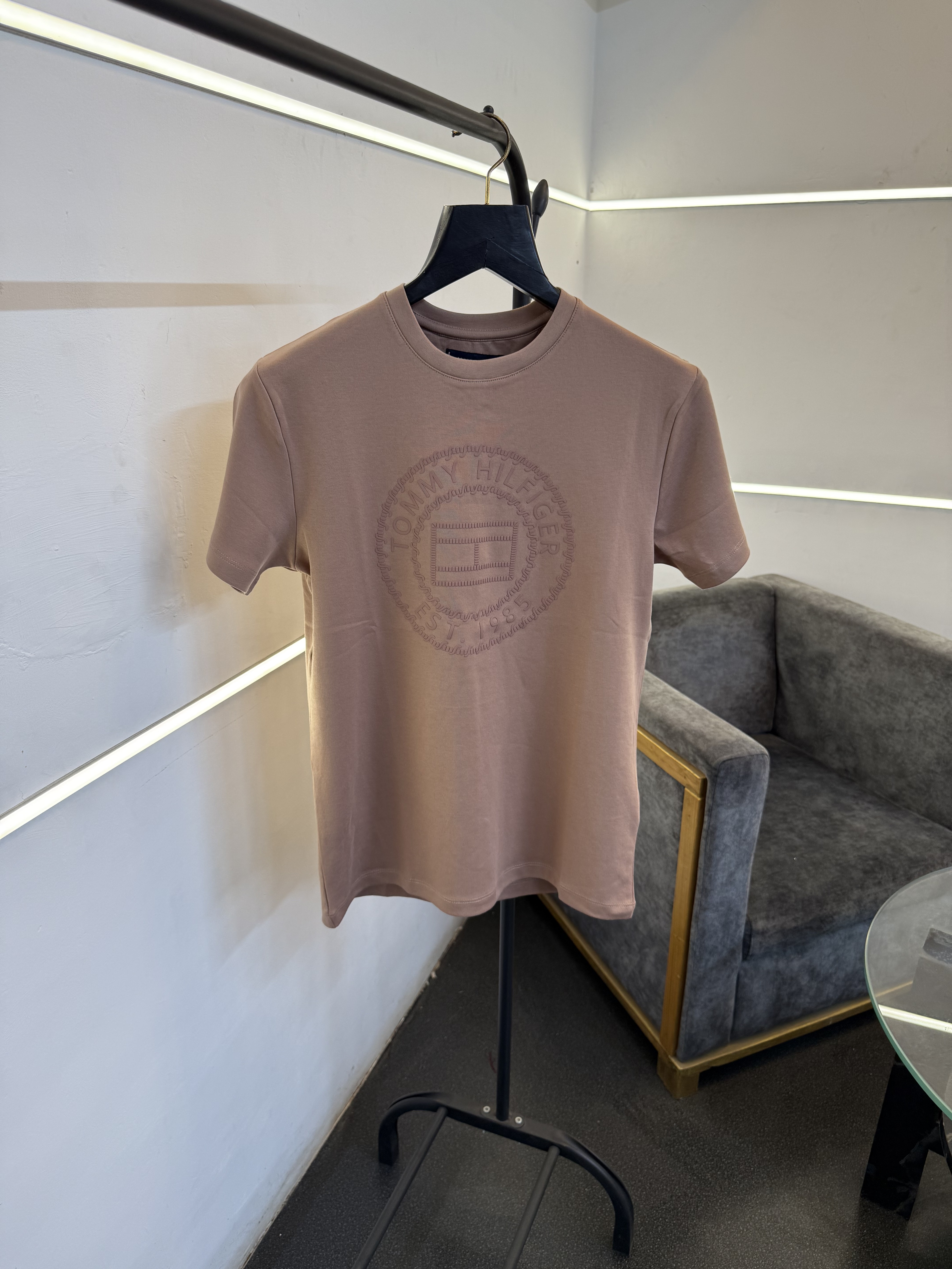 Tommy hilfigar round neck imported tshirt peach
