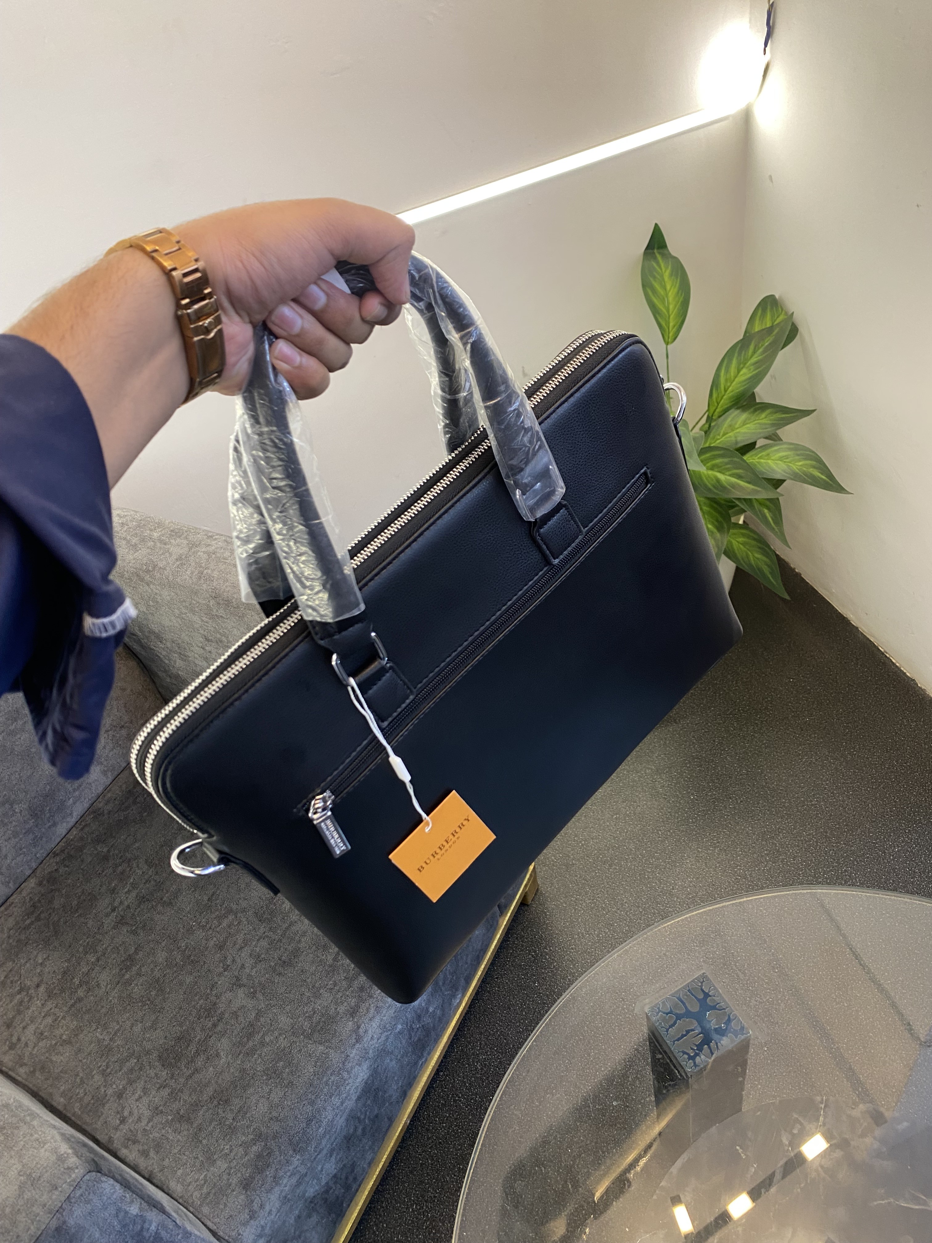 Burbery Imported leather laptop bag with double zip back zip and strap black