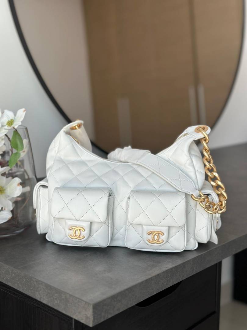 Chaneel_CB_Cargo_Shoulder_Hobo_Leather_White_With_DustCover_CarryBag