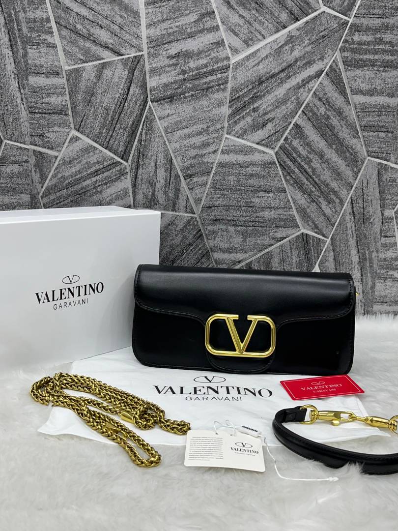 Valentyno_V_Logo_Black_ShoulderBag_Large_With_OriginalBox_DustCover_Card_Tags