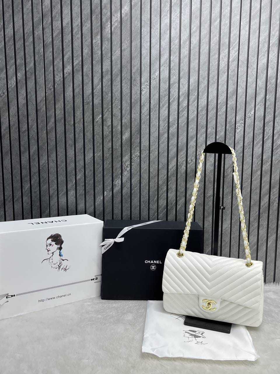 Chennel_Jumbo_Large_Highend_ShoulderBag_With_OriginAuldoubleBox_Packing_RibbonPack_Box