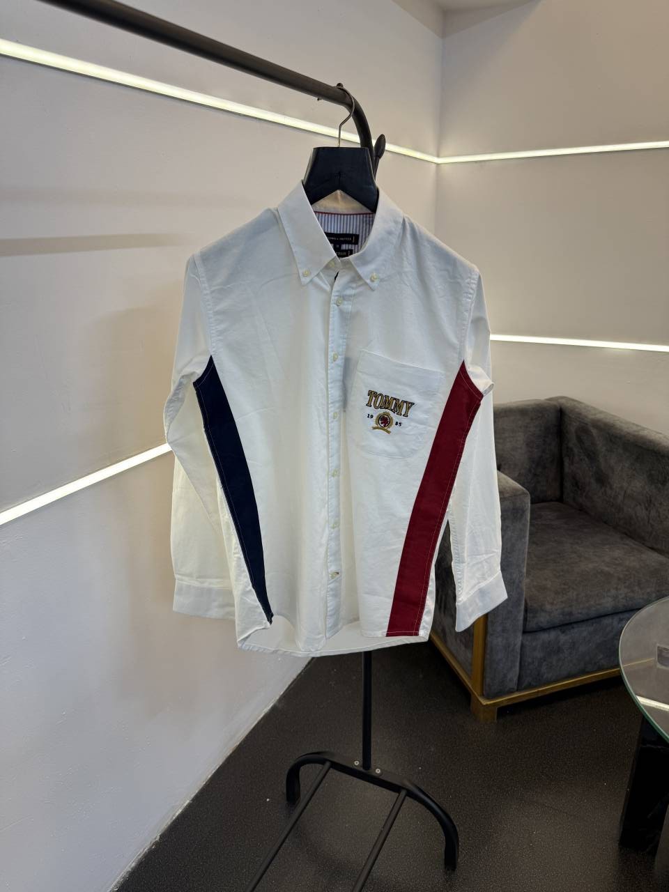 Tommy hilfigar side strips pocket embroidery logo imported shirt white sale