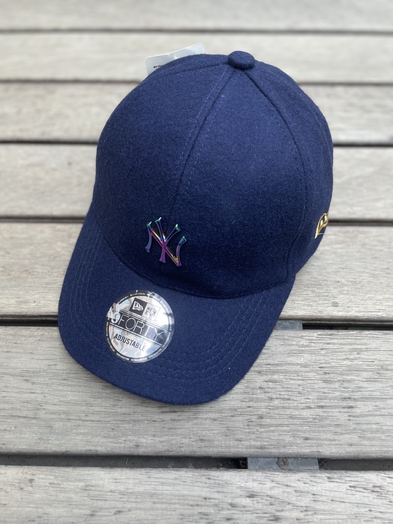 New York Yankees Woollen Blue Premium Unisex Cap (With Box) 616