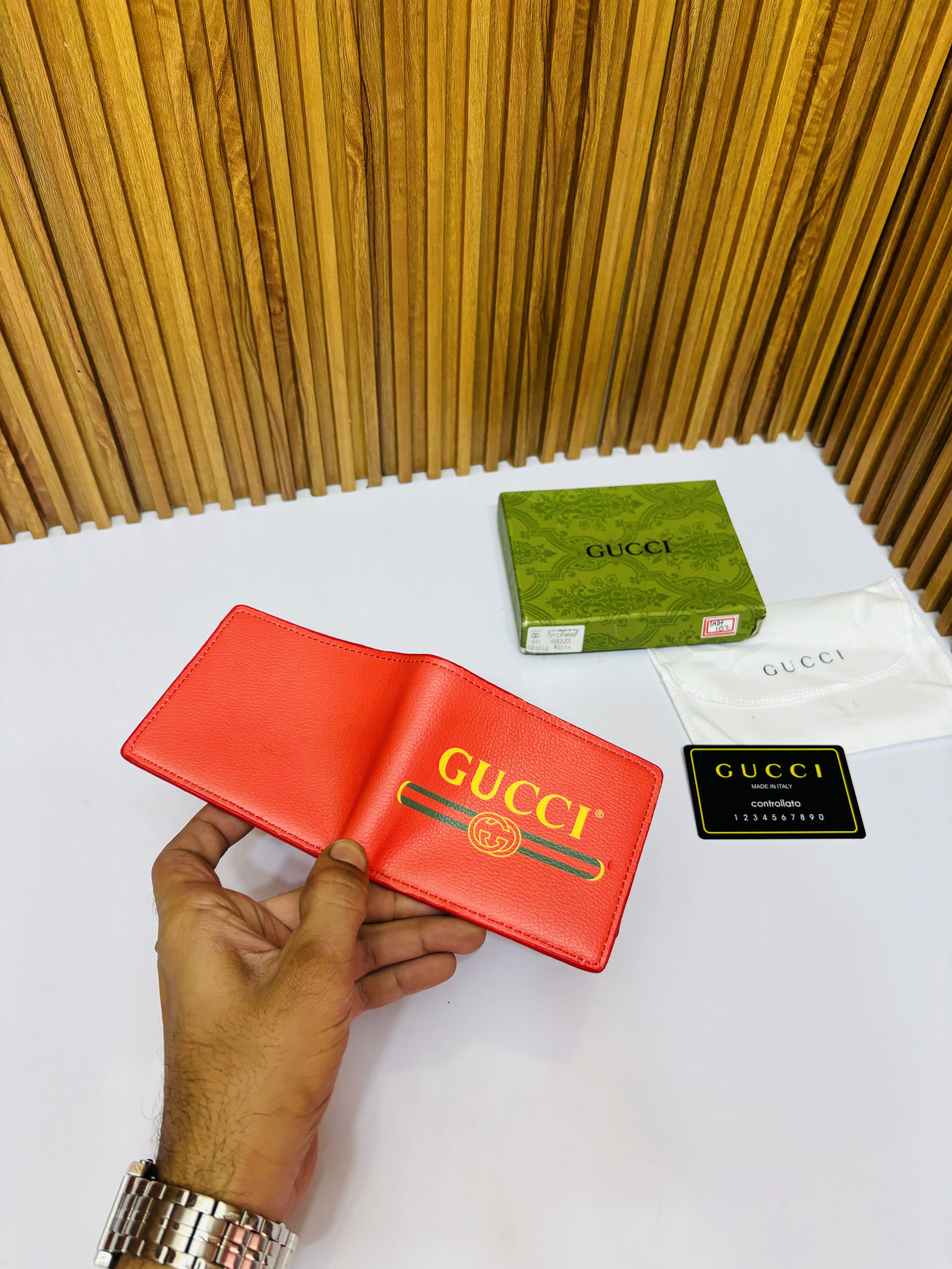 104 GUCHI PREMIUM QUALITY WALLET