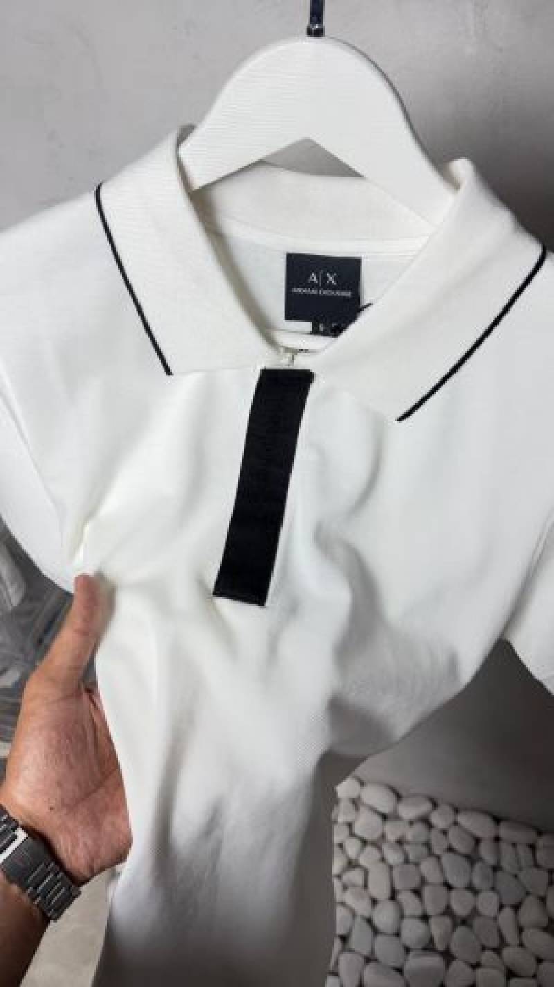 Armaani Exchange premium T shirt..1913 Sale offer VS1000