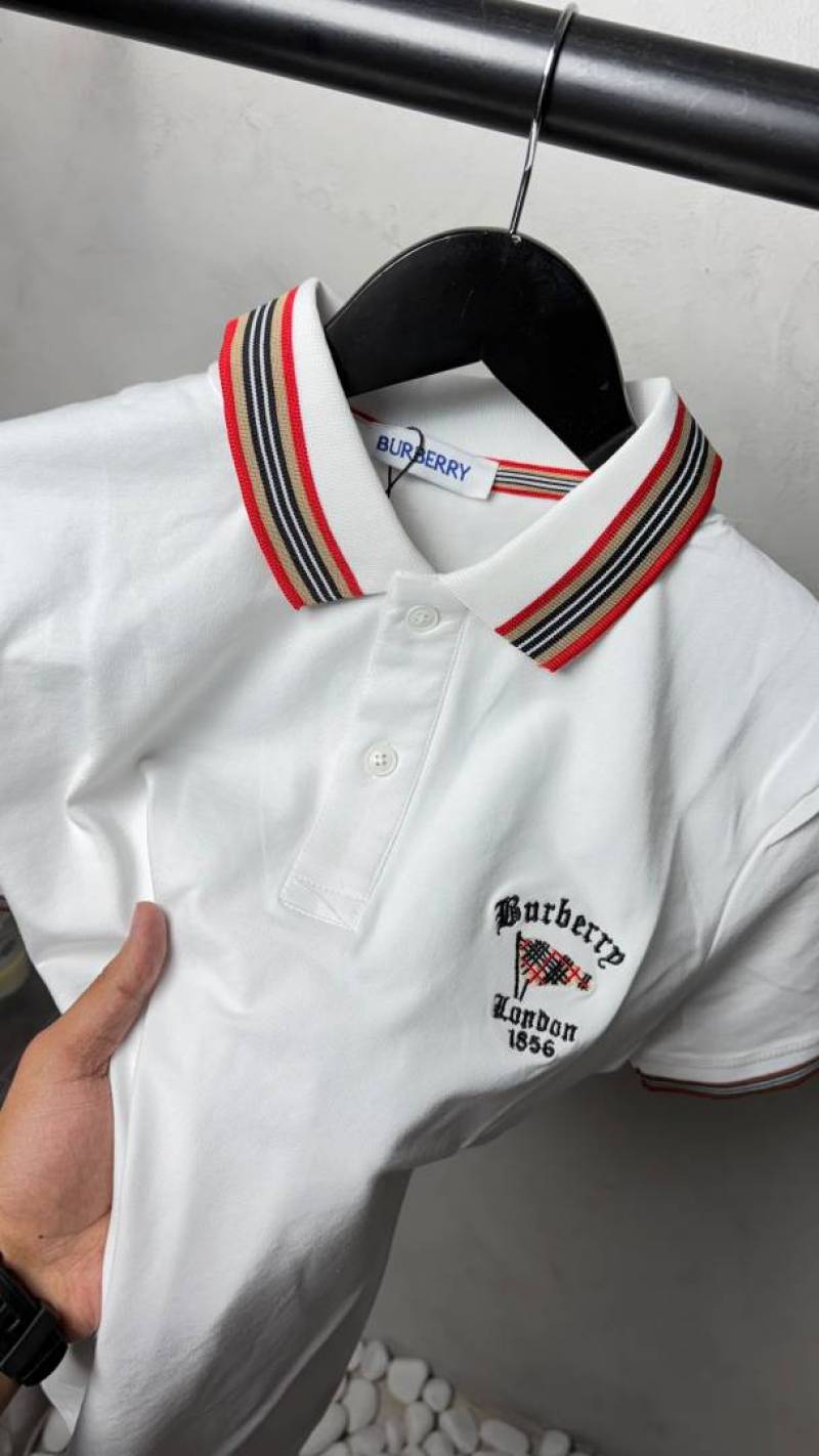 Burberrry Premium T-Shirt 2711
